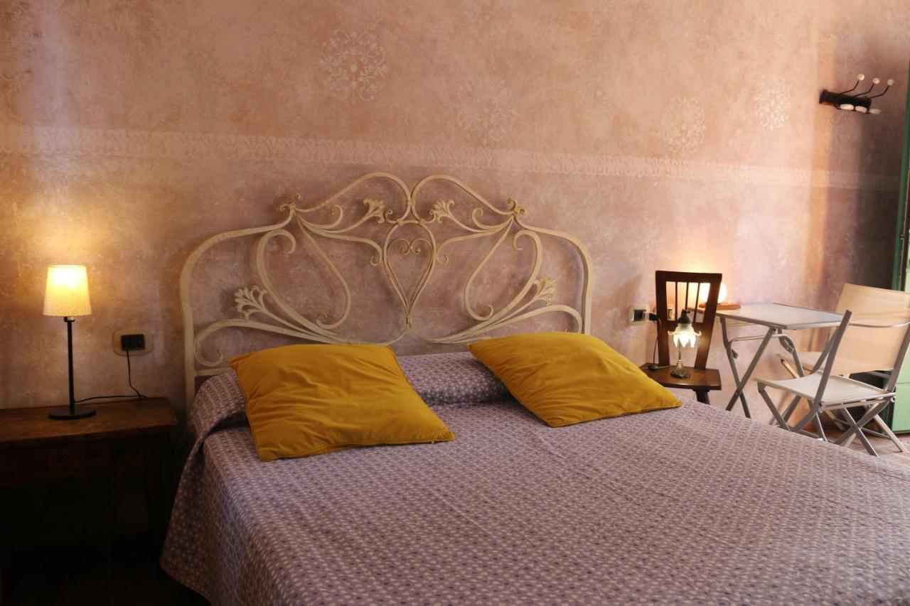 B&B Coco Loco Sesto Calende Exterior foto